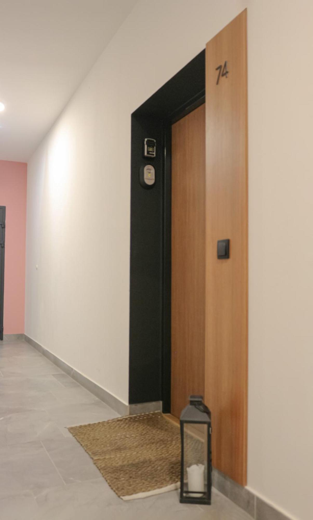 Relax&Comfort New Waw 50 Sqm With Terrace, Garden, Free Parking And Ac Warsaw Exterior photo