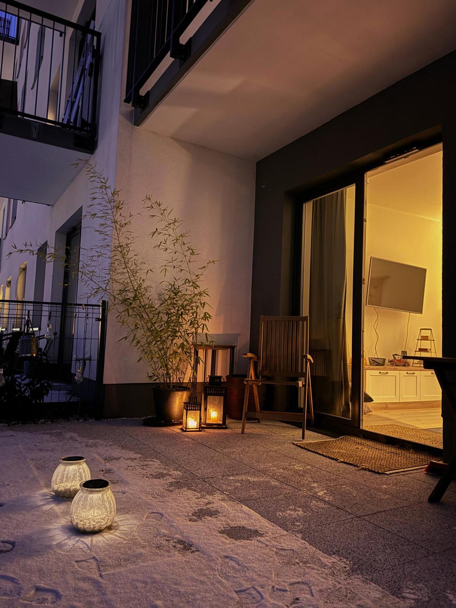 Relax&Comfort New Waw 50 Sqm With Terrace, Garden, Free Parking And Ac Warsaw Exterior photo