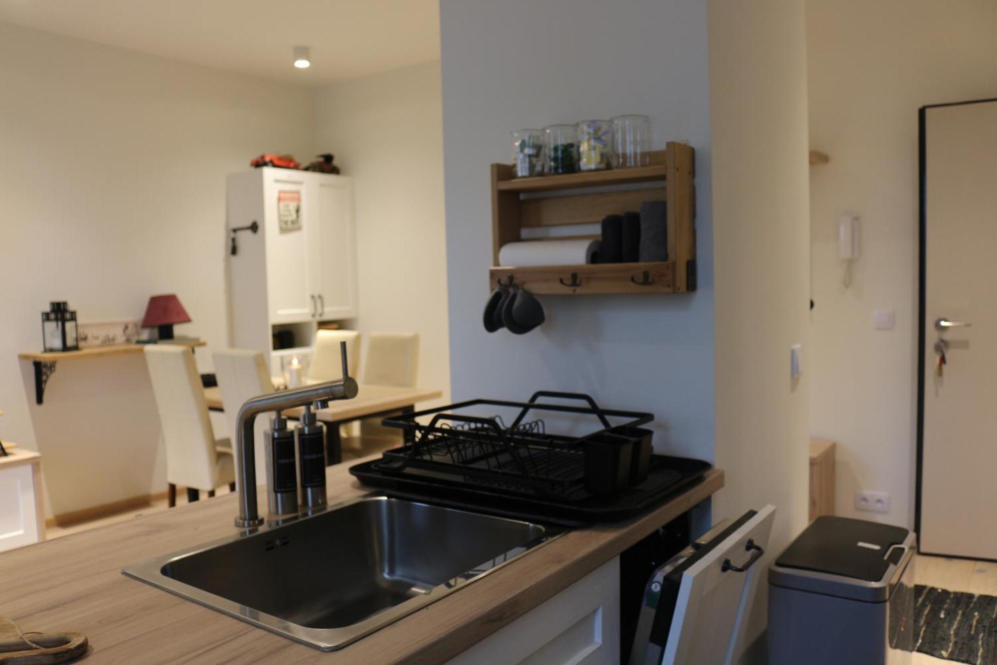 Relax&Comfort New Waw 50 Sqm With Terrace, Garden, Free Parking And Ac Warsaw Exterior photo