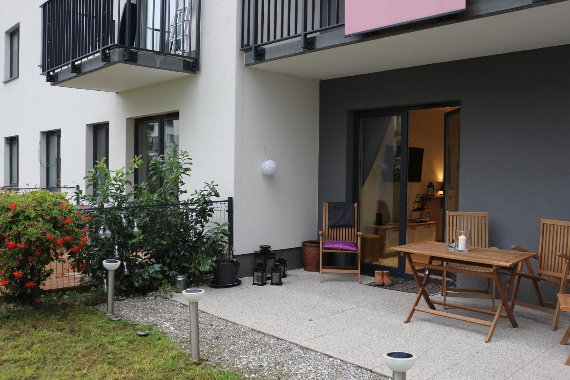 Relax&Comfort New Waw 50 Sqm With Terrace, Garden, Free Parking And Ac Warsaw Exterior photo